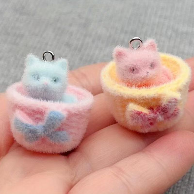 4個入り3Dぬいぐるみ樹脂製猫ペンダント、DIYジュエリー製 - Resin Art Gift Ideas のレビューと価格