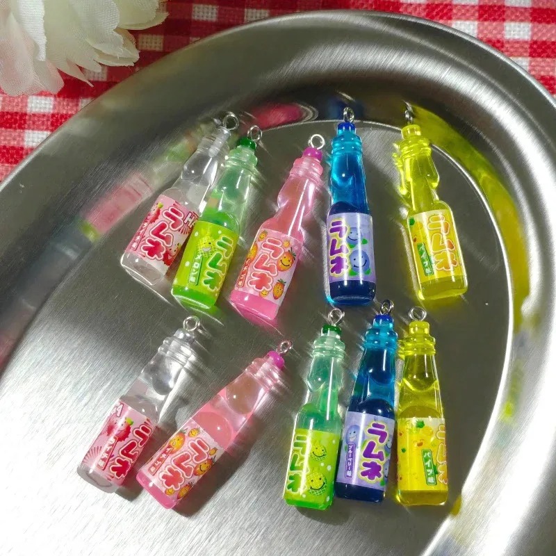 10個入り 小さなソーダボトル レジンチャーム 可愛い飲料ボ - Resin Art Gift Ideas のレビューと価格